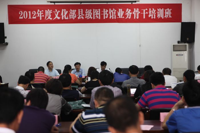 nEO_IMG_培训 014.jpg